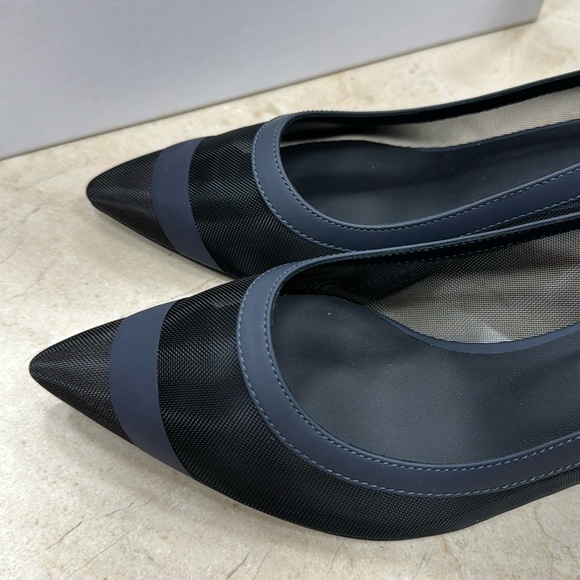 FENDI COLIBRÌ NAVY MESH PUMPS WITH LEATHER TRIM AND SHINY GUNMETAL HEEL 38/8 - Picture 2 of 11